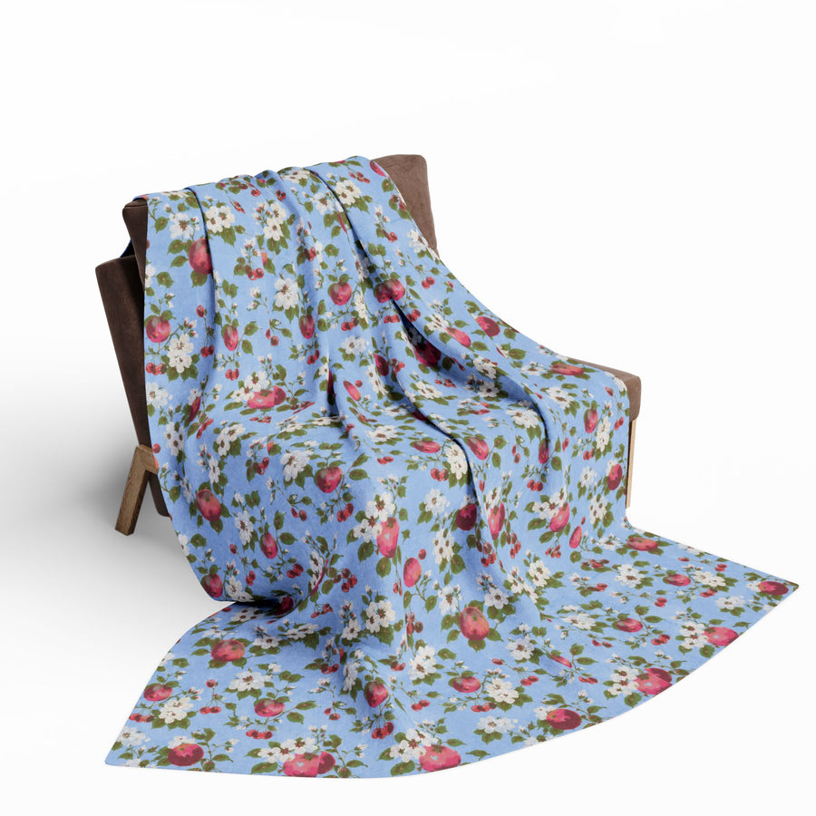 Heirloom Meadow™ — Orchard Blossom Fleece Blanket — Vintage Rose Pattern Cozy Throw